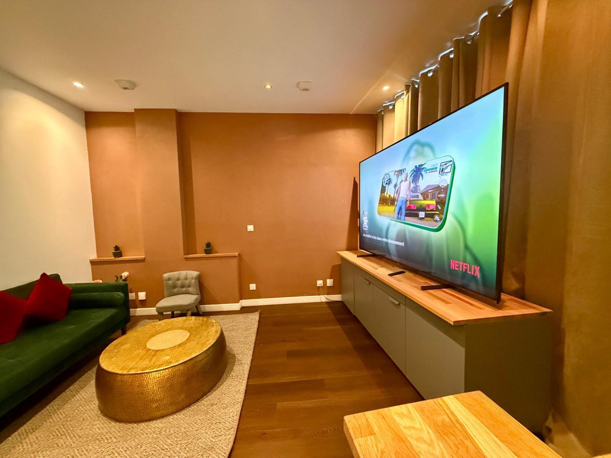 Colline, La Suite Cinema Spa Privee Nancy Buitenkant foto